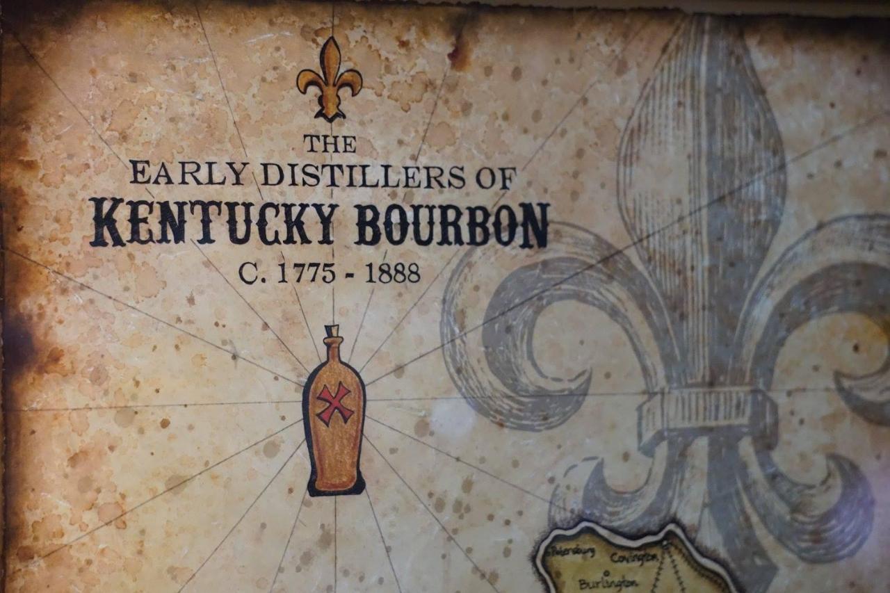 Louisville Bourbon Inn Luaran gambar