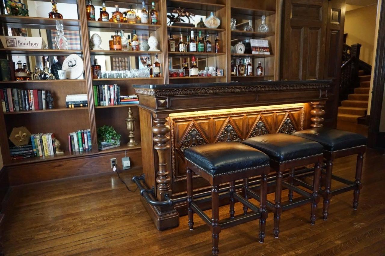 Louisville Bourbon Inn Luaran gambar