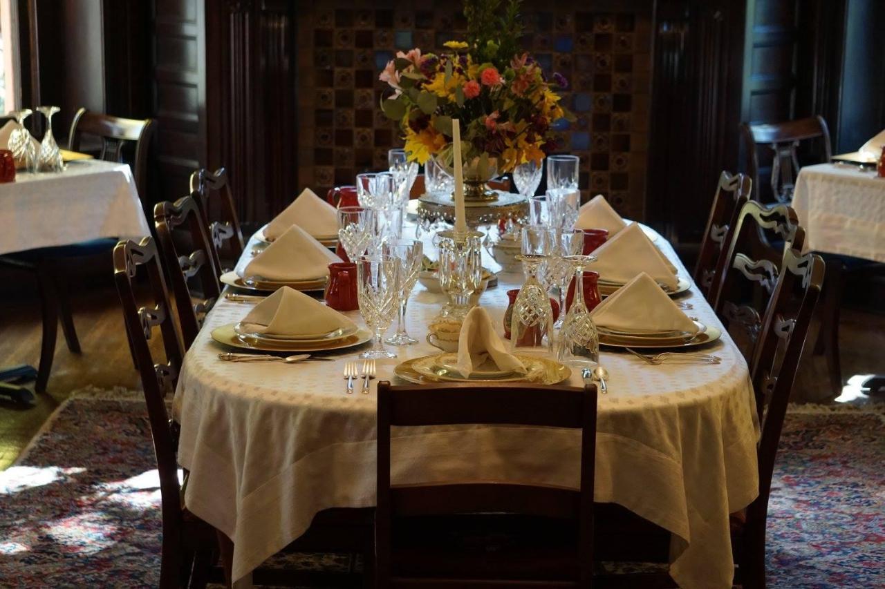 Louisville Bourbon Inn Luaran gambar