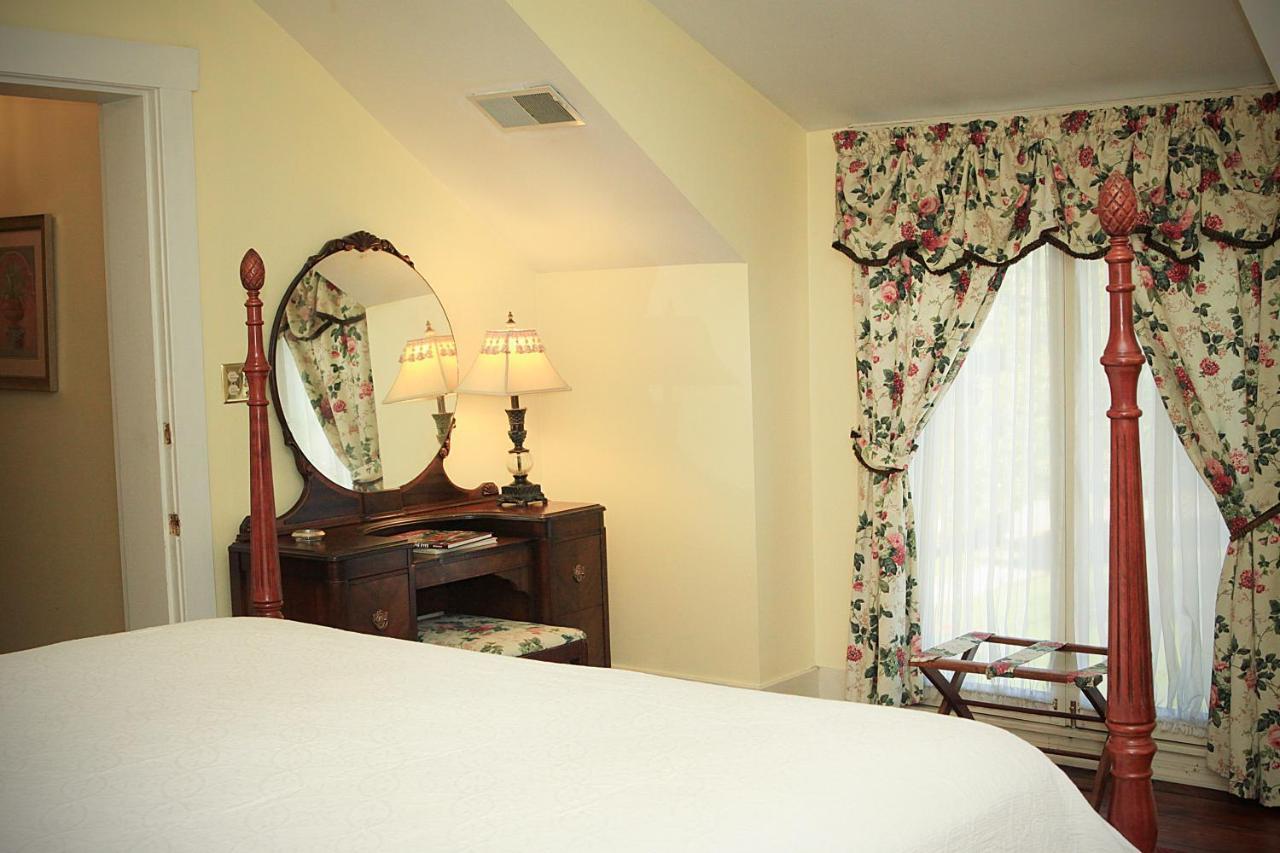 Louisville Bourbon Inn Luaran gambar
